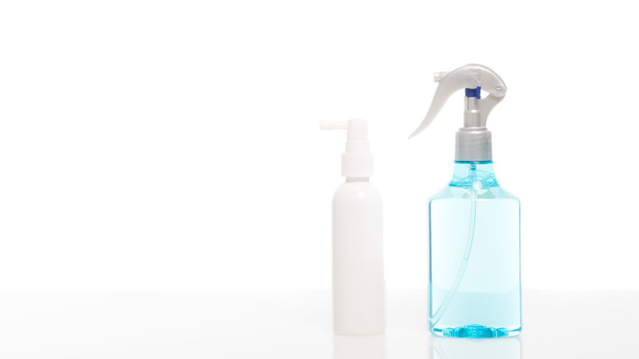 秋に抜け毛が増えるのはなぜ？ 原因と対策。